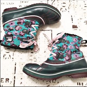 Sorel Tivoli Floral Duck Boots Juniors Large 7 = 9 in women’s